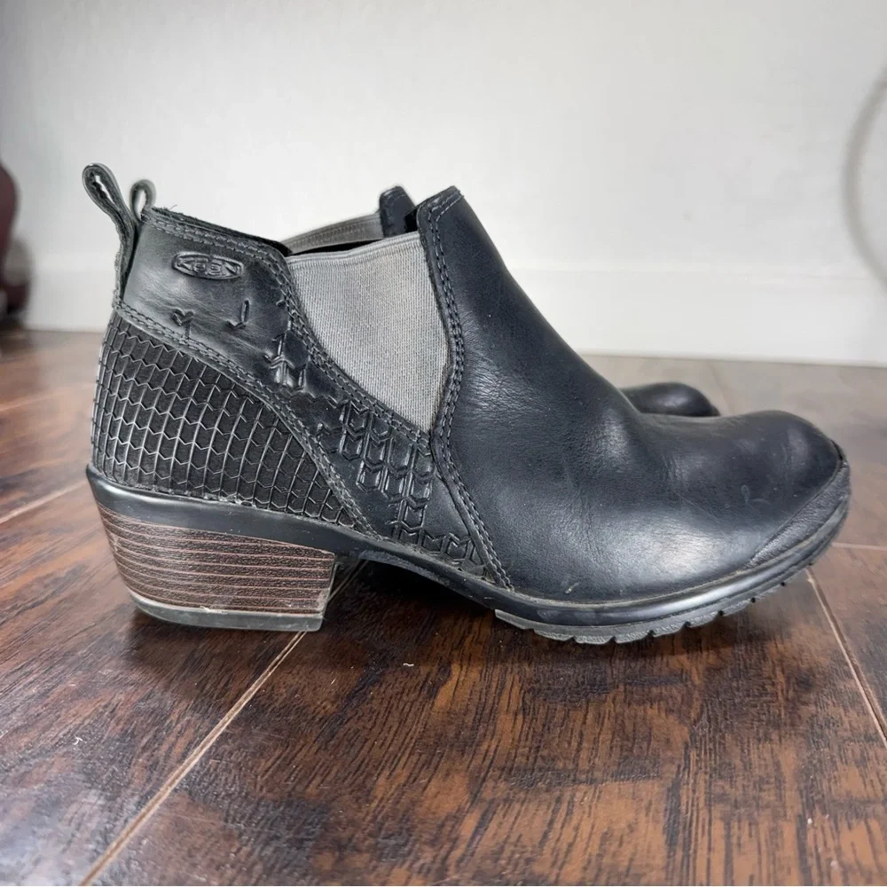 KEEN Women’s Size 7‎ Black Leather Ankle Boots – Low Heel Chelsea Style